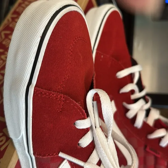 Vans-Checkered High Tops Men’s Size 9 Red  White Off The Wall Sneakers w…