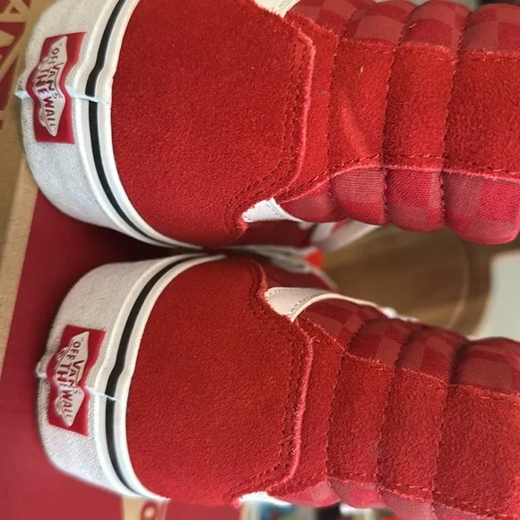 Vans-Checkered High Tops Men’s Size 9 Red  White Off The Wall Sneakers w…