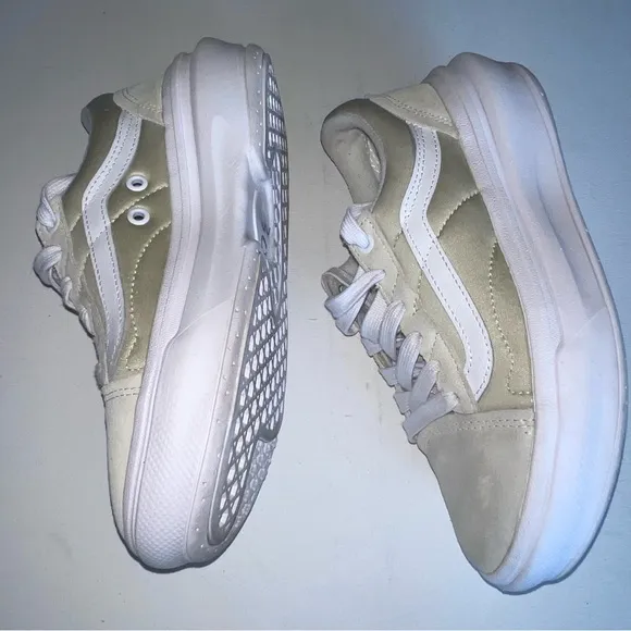 Vans ComfyCush Old Skool Overt Sneakers