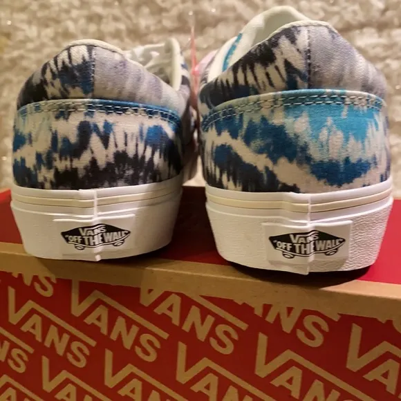 VANS DOHENY PSYCHEDELIC TIE DYE DOHENY SNEAKERS