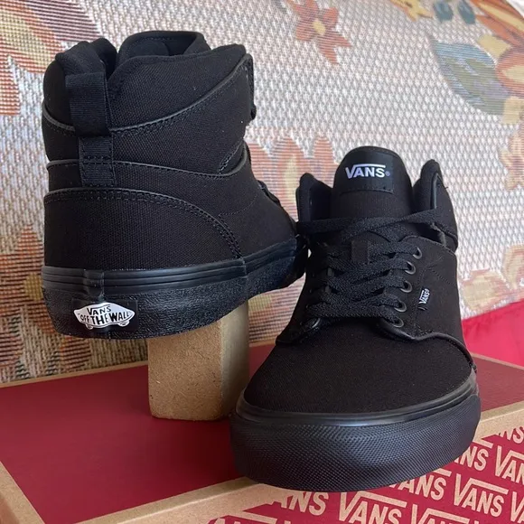 Vans Men’s Atwood Hi(Canvas) Black/BlackVN0A38BV186 Sneakers