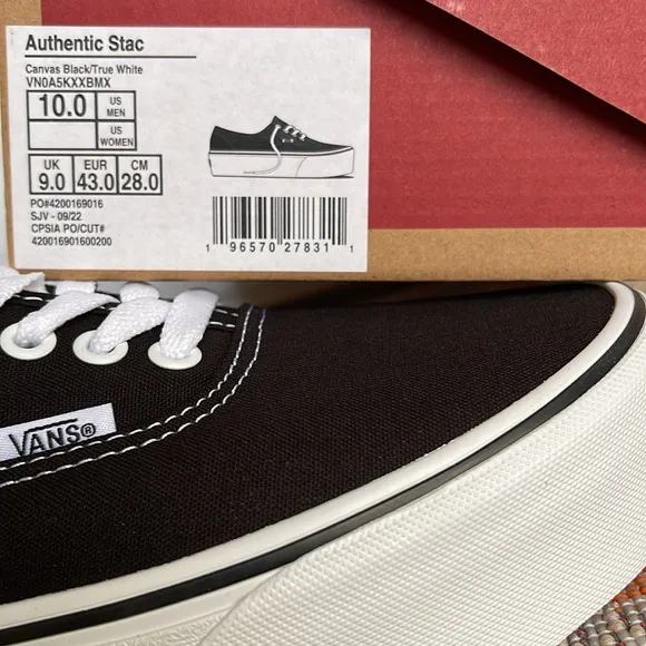 Vans Men’s Authentic StackedCanvas Black/True WhiteVN0A5KXXBMXPlatforms