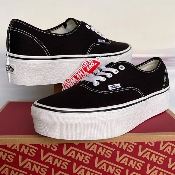 Vans Men’s Authentic StackedCanvas Black/True WhiteVN0A5KXXBMXPlatforms