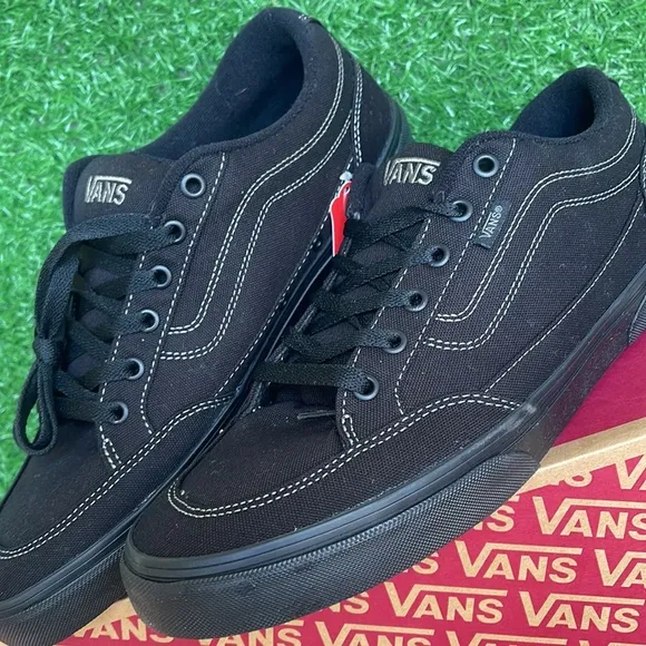 Vans Men’s Bearcat(Canvas) Black/BlackVN000DT2186  sneakers