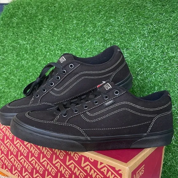 Vans Men’s Bearcat(Canvas) Black/BlackVN000DT2186  sneakers