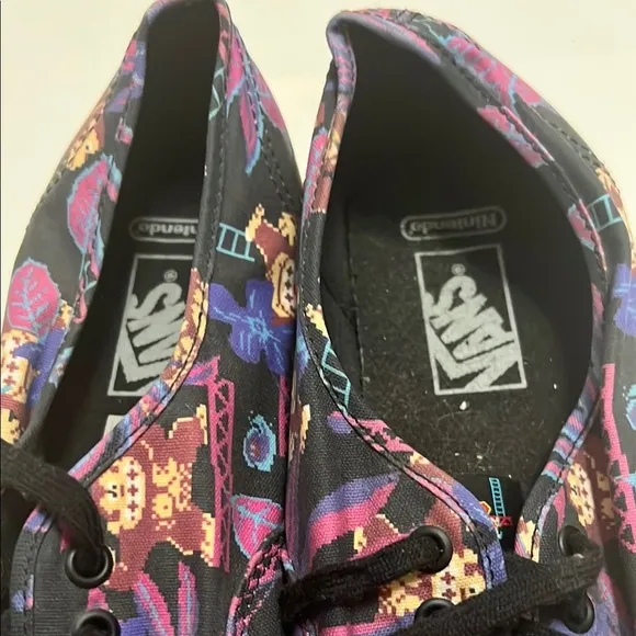 Vans Men's Black and Purple Nintendo Donkey Kong Sneakers size 12
