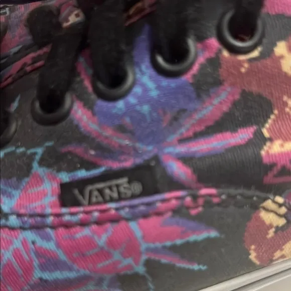 Vans Men's Black and Purple Nintendo Donkey Kong Sneakers size 12