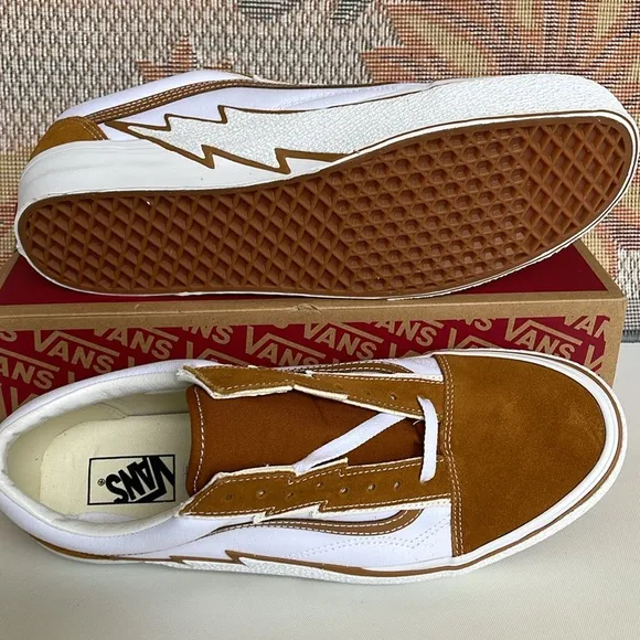 Vans Men’s Old Skool BoltCathay SpiceVN0009Q5KFR sneakers