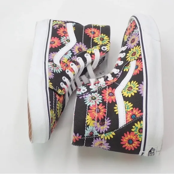 Vans Off The Wall Sk8-Hi Sneakers Tapered 721356 Black Floral Flowers Hightops