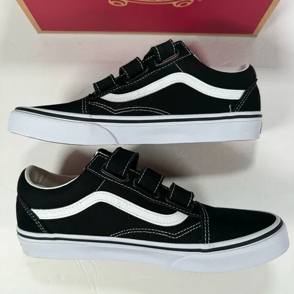 Vans Old Skool V Suede Canvas Black True White Sneakers Women’s Size 10