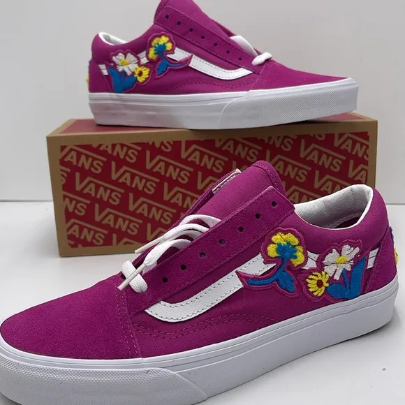 Vans Pink Floral Embroidered Sneakers Old Skool(Floral Chenille) Fuchsia