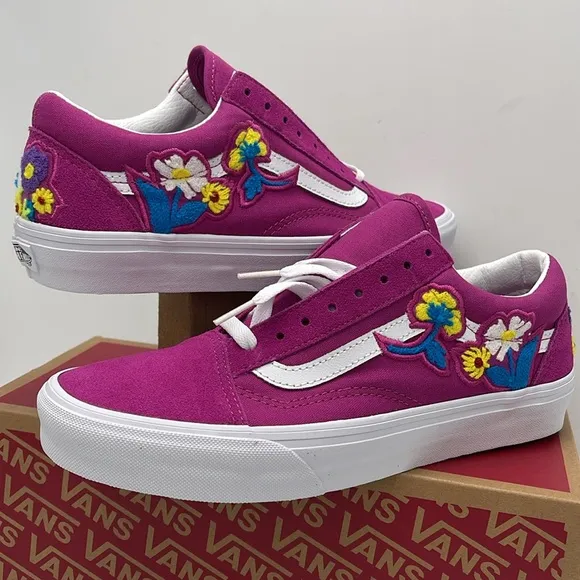 Vans Pink Floral Embroidered Sneakers Old Skool(Floral Chenille) Fuchsia