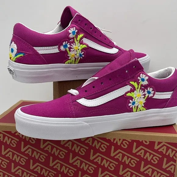 Vans Pink Floral Embroidered Sneakers Old Skool(Floral Chenille) Fuchsia