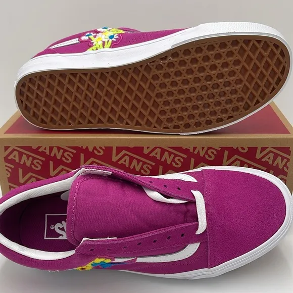 Vans Pink Floral Embroidered Sneakers Old Skool(Floral Chenille) Fuchsia