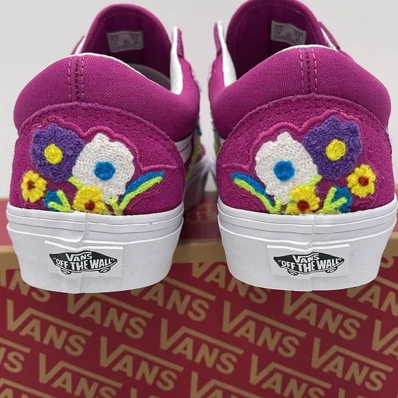 Vans Pink Floral Embroidered Sneakers Old Skool(Floral Chenille) Fuchsia