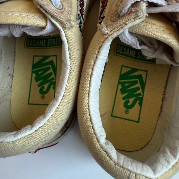 Vans Sesame Street Elmo Old Skool Sneakers