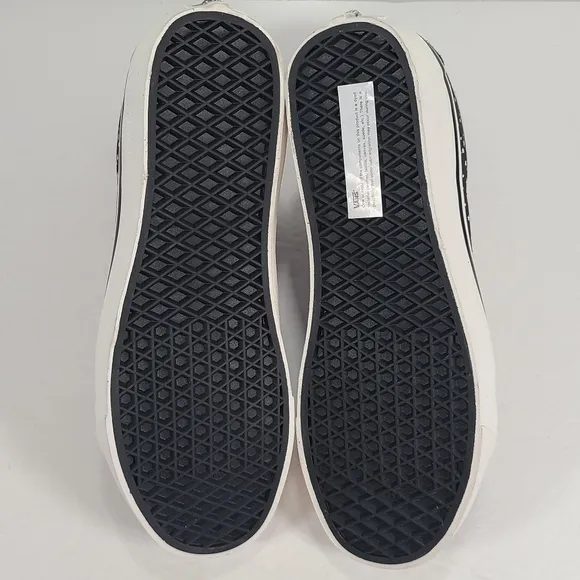 Vans Sk8-Hi 38 DX Anaheim Factory Cosmic Love Black White Sneakers Women’s 10.5