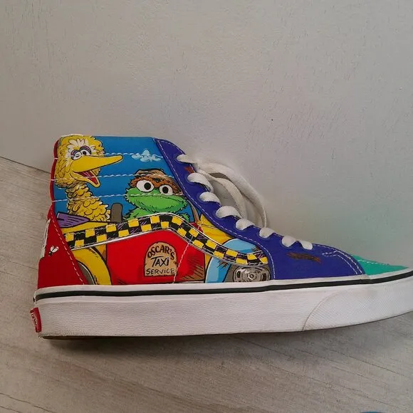 VANS Sk8-Hi x Sesame Street High Oscar's Taxi Service Womans Sz 8.0 Mens Sz 6.5