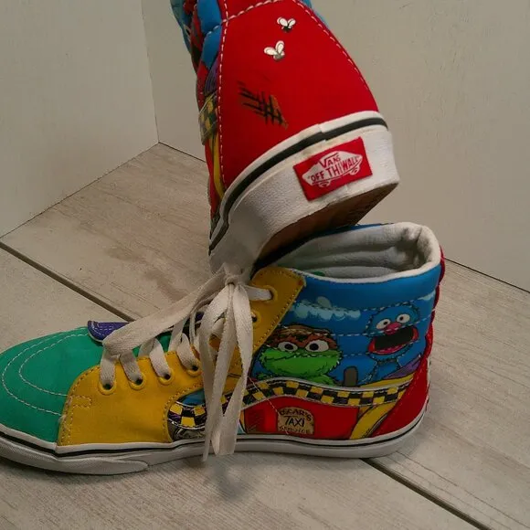 VANS Sk8-Hi x Sesame Street High Oscar's Taxi Service Womans Sz 8.0 Mens Sz 6.5