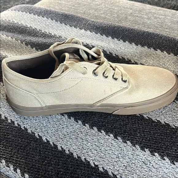Vans Tan Canvas Sneakers Men size 10