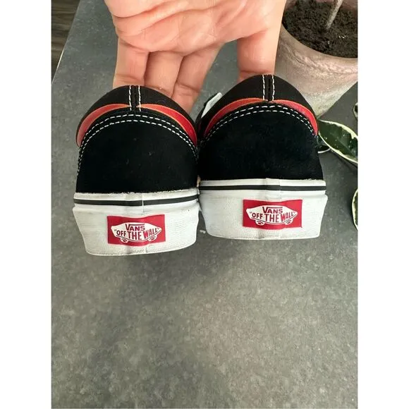 Vans Unisex Flame Old Skool Sneakers