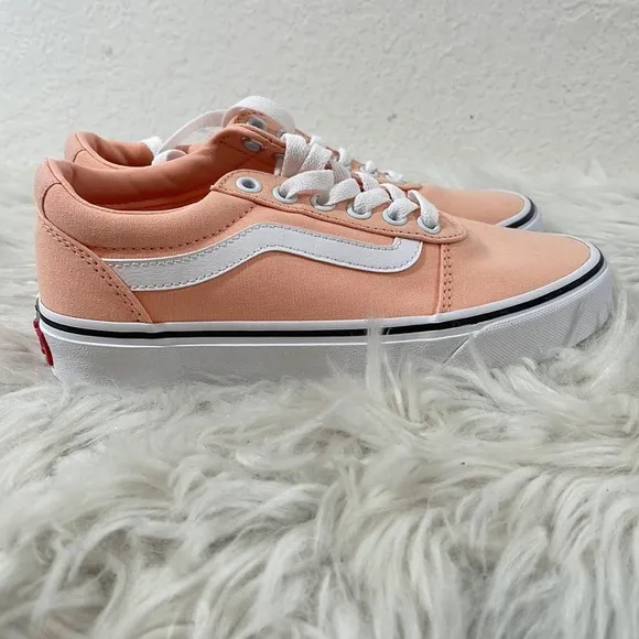 VANS Ward Canvas Tropical Peach Women’s Sneakers Old Skool Shoe Size 5 NEW