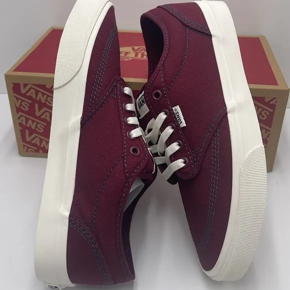 Vans WMNS Burgundy Canvas Sneakers AtwoodOutdoor Port RovaleVN000CX84QU