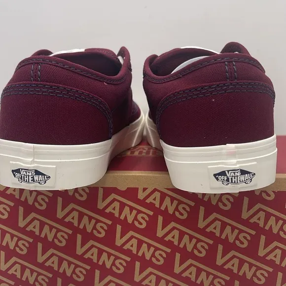 Vans WMNS Burgundy Canvas Sneakers AtwoodOutdoor Port RovaleVN000CX84QU
