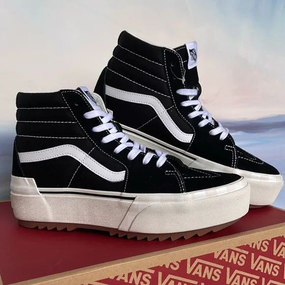 Vans WMNS Sk8-Hi Stacked (Suede/Canvas) Black/BlanVN0A4BTW5ZNPlatforms Sneaker