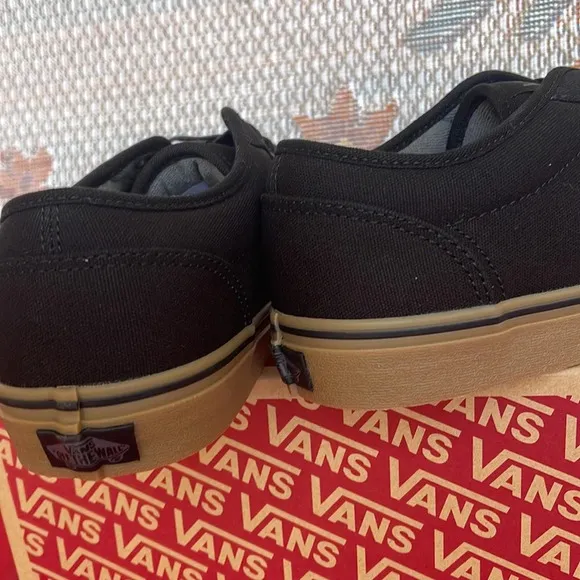 Vans Women’s Atwood(12 Oz Canvas) Black/GumVN000TUYD8E Sneakers