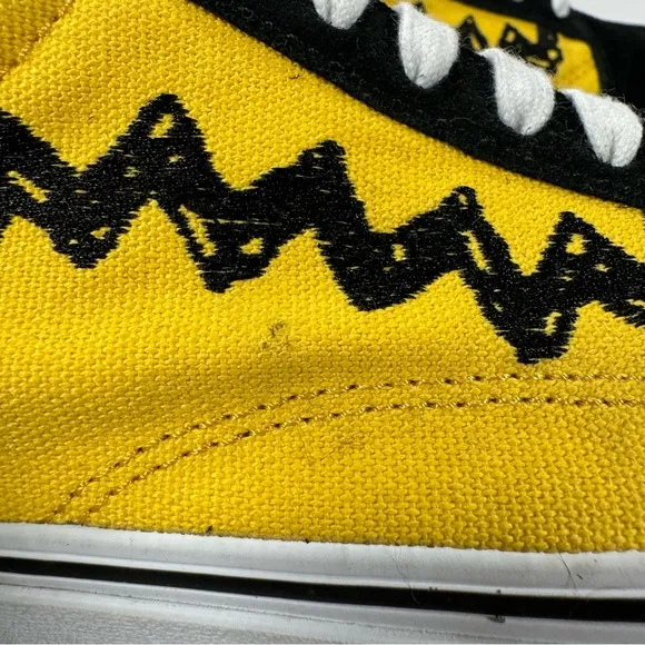 Vans X Peanuts Old Skool Charlie Brown Yellow Black Sneakers Women’s Size 7
