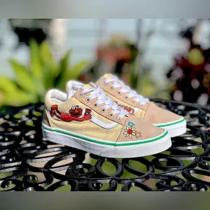 Vans x Sesame Street — Old Skool “Elmo” Sneakers