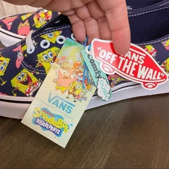 Vans x SpongeBob Comfycush Authentic Alohabob Limited Edition Shoe Size 11.5 Men
