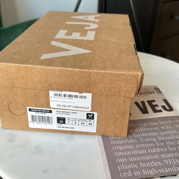 VEJA Nova Canvas Sneakers - White Pierre