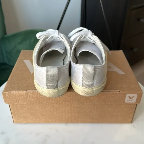 VEJA Nova Canvas Sneakers - White Pierre