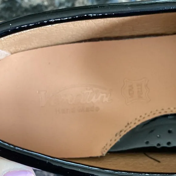VENETTINI BLACK PATENTSLIP ON LOAFERS SIZE 36
