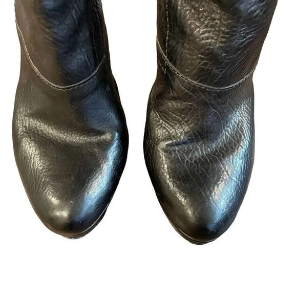 Vera Wang Lavender Fiona Black Platform Snap Heeled Booties Size 8.5M