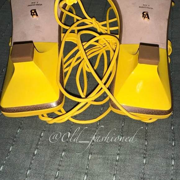 VERONICA BEARD Leather Strappy Sandals (Yellow)