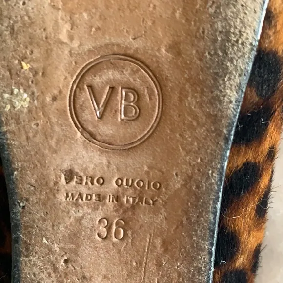 Veronica Beard Leopard Loafers sz 6