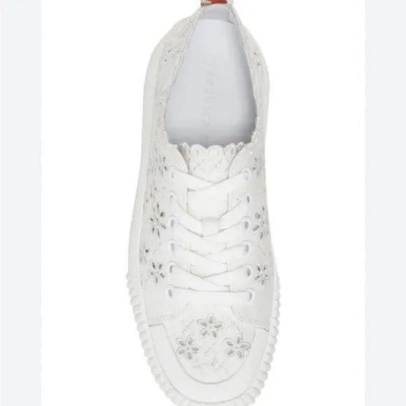 Veronica Beard Paulita Embroidered Perforated Canvas Sneaker Size 5.