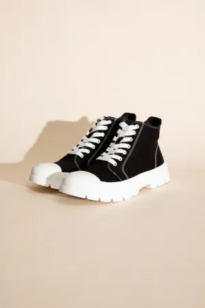 Verse Stride High-Tops