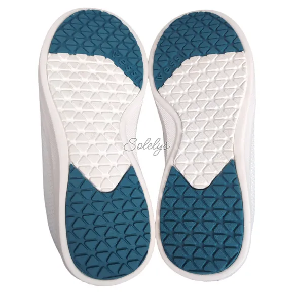 Vessi Weekend Marble White Waterproof Dyma-Tex Knit Lace Up Sneaker Womens 8