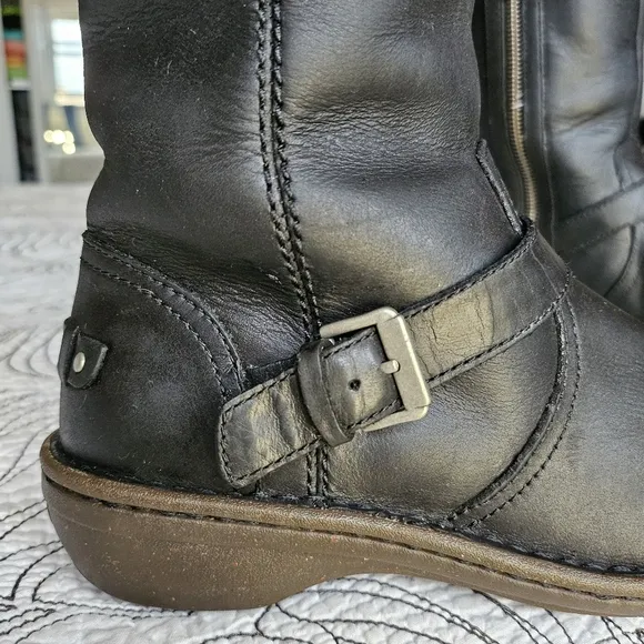 VGUC Ugg Tupelo Black Leather Riding Moto Sheepskin Boots Women 7