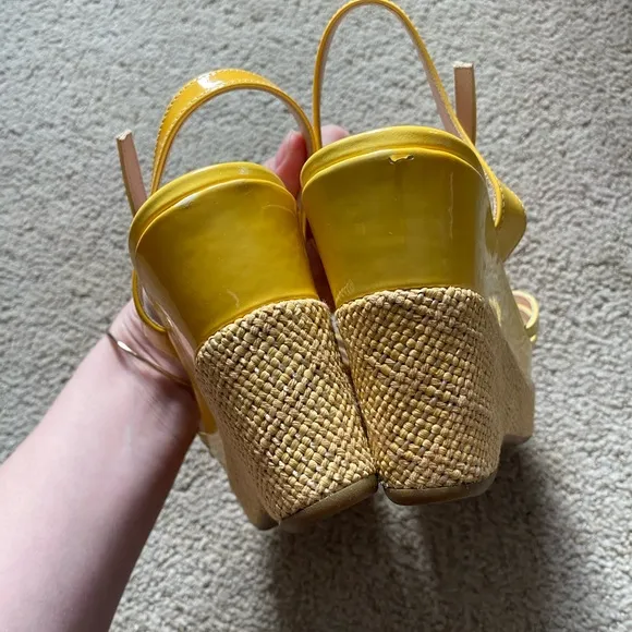 Vibrant Yellow Wedge Sandals with Twisted Design and Ankle Strap