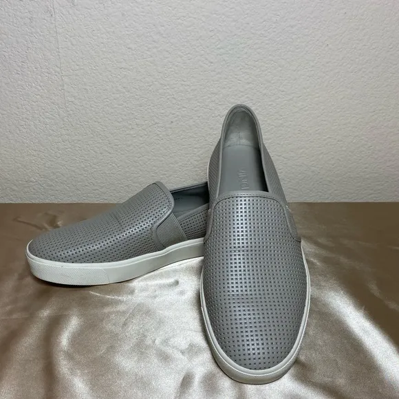 VINCE Blair Gray Perforated Leather Loafers Slip On Sneakers Men’s Size 7.5