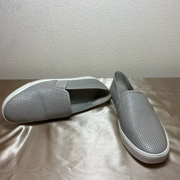 VINCE Blair Gray Perforated Leather Loafers Slip On Sneakers Men’s Size 7.5