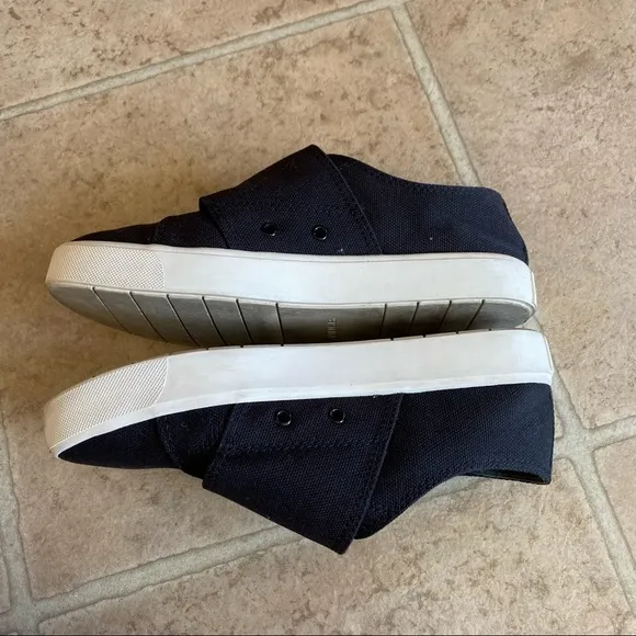 Vince Blair Velcro Canvas Slip On Sneakers Size 5