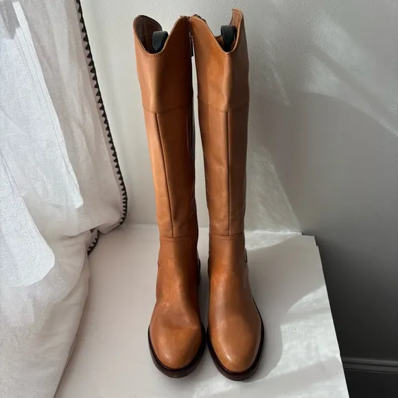 VINCE CAMUTO Alfella Knee High Riding Boots Sz 7.5 M