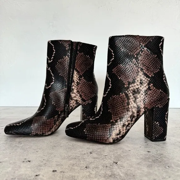 VINCE CAMUTO Dannia Ankle Booties‎ US 7.5 Snakeskin Mauve Leather Casual Mobwife