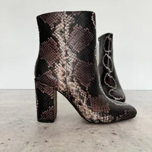 VINCE CAMUTO Dannia Ankle Booties‎ US 7.5 Snakeskin Mauve Leather Casual Mobwife